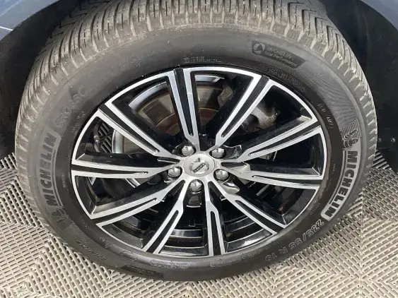VOLVO XC60 II - voiture d'occasion - Photo 25
