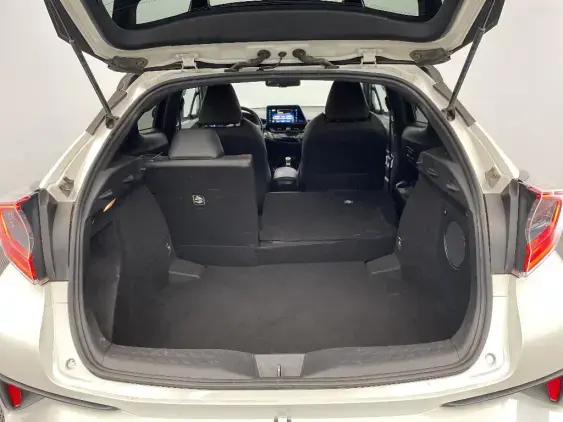TOYOTA C-HR - voiture d'occasion - Photo 16