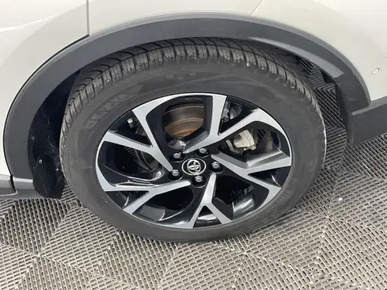 TOYOTA C-HR - voiture d'occasion - Photo 24