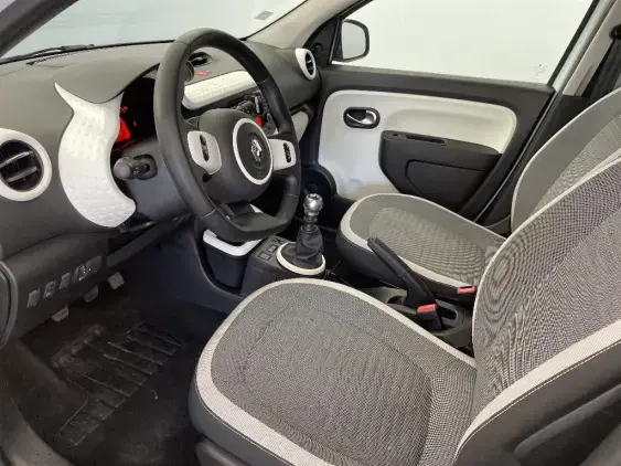 RENAULT TWINGO III - voiture d'occasion - Photo 18