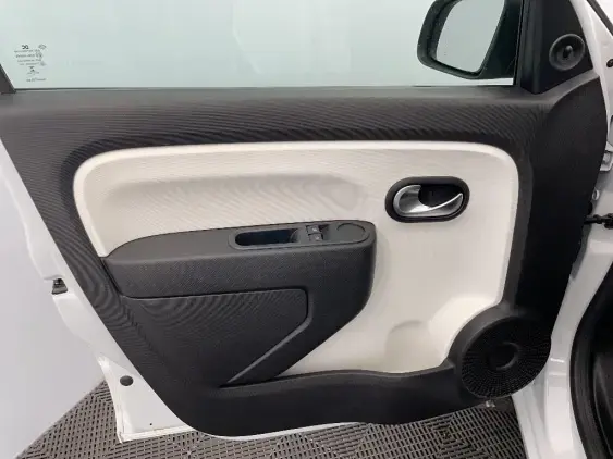 RENAULT TWINGO III - voiture d'occasion - Photo 19