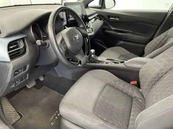 TOYOTA C-HR - voiture d'occasion - Photo 18