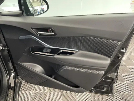 TOYOTA C-HR - voiture d'occasion - Photo 20