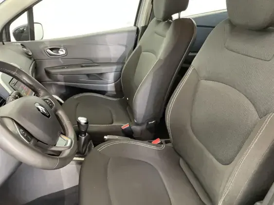 RENAULT CAPTUR - voiture d'occasion - Photo 17