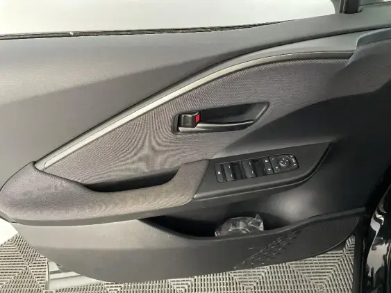 TOYOTA C-HR II - voiture d'occasion - Photo 19