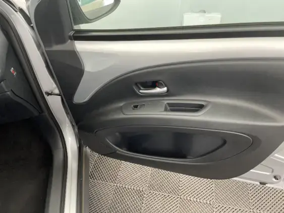 TOYOTA AYGO X - voiture d'occasion - Photo 19