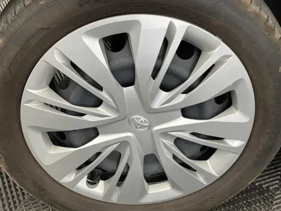TOYOTA AYGO X - voiture d'occasion - Photo 24