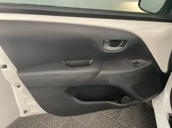TOYOTA AYGO II - voiture d'occasion - Photo 19