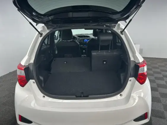 TOYOTA YARIS III - voiture d'occasion - Photo 16