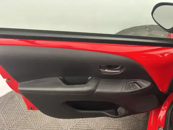 TOYOTA AYGO II - voiture d'occasion - Photo 19