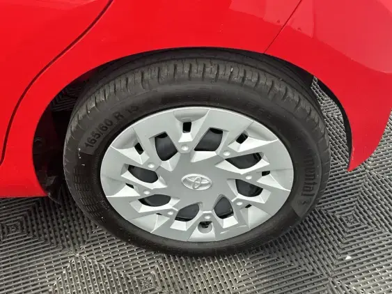 TOYOTA AYGO II - voiture d'occasion - Photo 24