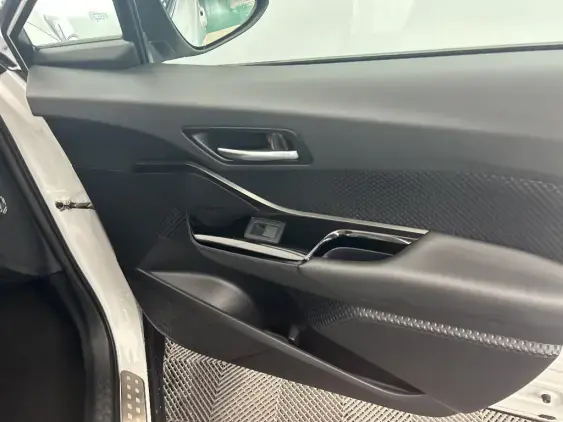 TOYOTA C-HR - voiture d'occasion - Photo 20