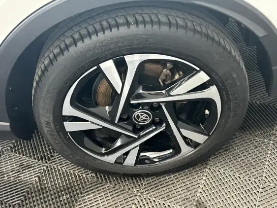 TOYOTA C-HR - voiture d'occasion - Photo 24