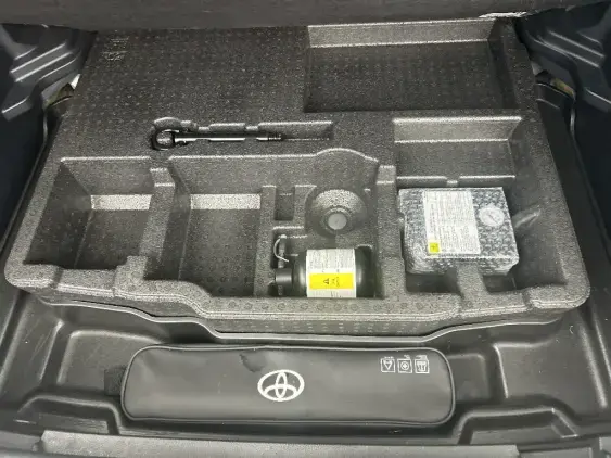 TOYOTA YARIS CROSS I - voiture d'occasion - Photo 17