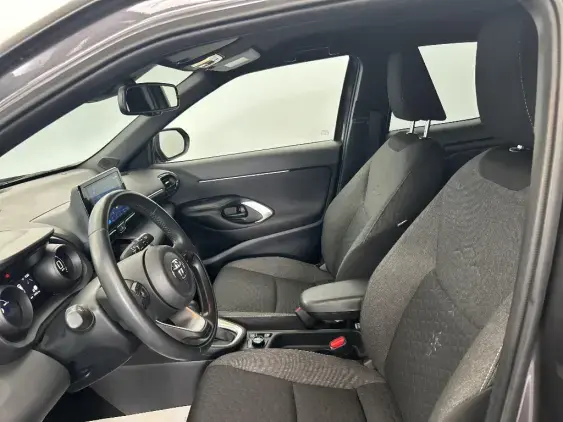 TOYOTA YARIS CROSS I - voiture d'occasion - Photo 18