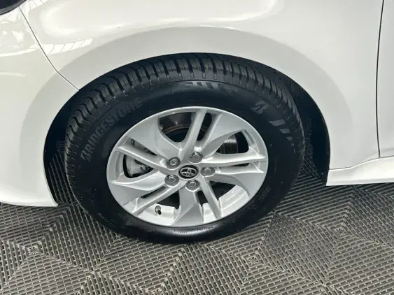 TOYOTA YARIS IV - voiture d'occasion - Photo 23