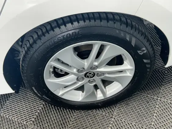 TOYOTA YARIS IV - voiture d'occasion - Photo 24