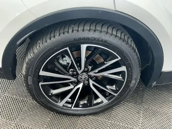 TOYOTA C-HR II - voiture d'occasion - Photo 25