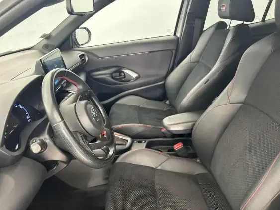 TOYOTA YARIS CROSS I - voiture d'occasion - Photo 18