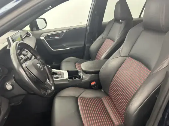 TOYOTA RAV4 V - voiture d'occasion - Photo 18