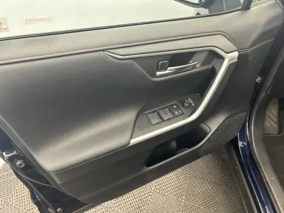 TOYOTA RAV4 V - voiture d'occasion - Photo 19