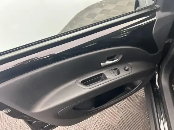 TOYOTA AYGO X - voiture d'occasion - Photo 19