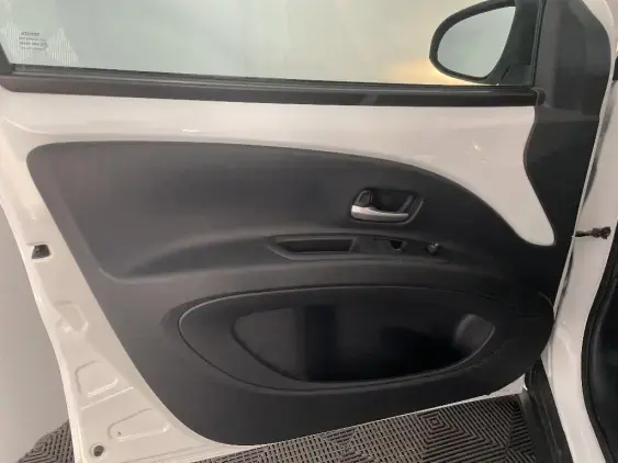 TOYOTA AYGO X - voiture d'occasion - Photo 19