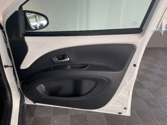 TOYOTA AYGO X - voiture d'occasion - Photo 20