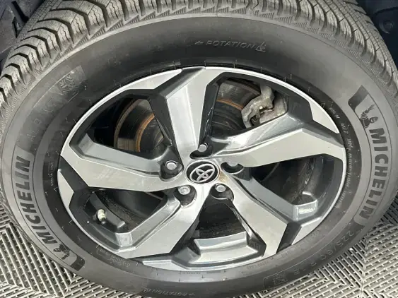 TOYOTA RAV4 V - voiture d'occasion - Photo 23