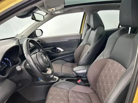 TOYOTA YARIS CROSS I - voiture d'occasion - Photo 18