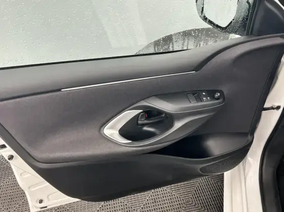 TOYOTA YARIS IV - voiture d'occasion - Photo 19