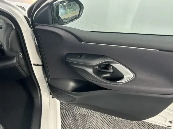 TOYOTA YARIS IV - voiture d'occasion - Photo 20