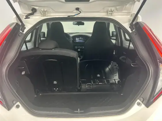 TOYOTA AYGO X - voiture d'occasion - Photo 16