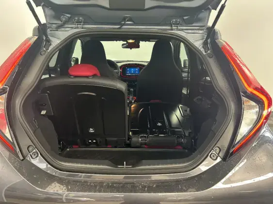 TOYOTA AYGO X - voiture d'occasion - Photo 16