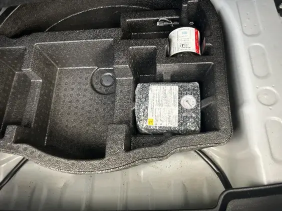 TOYOTA YARIS CROSS I - voiture d'occasion - Photo 17