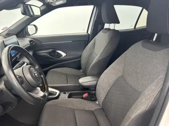 TOYOTA YARIS CROSS I - voiture d'occasion - Photo 18