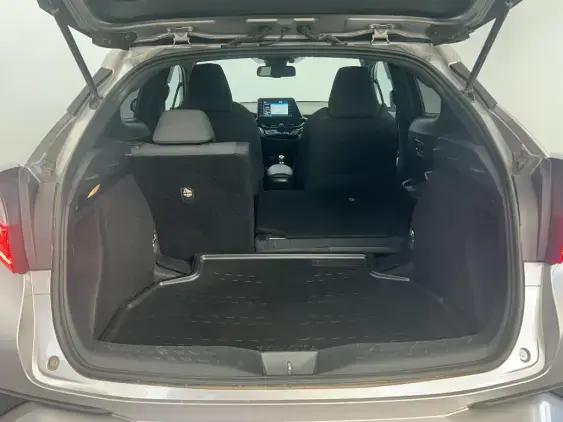 TOYOTA C-HR - voiture d'occasion - Photo 16