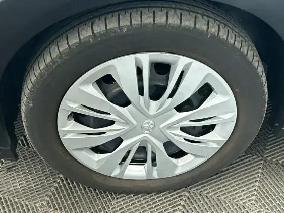 TOYOTA AYGO X - voiture d'occasion - Photo 23