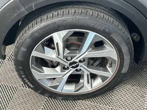 KIA STONIC - voiture d'occasion - Photo 24