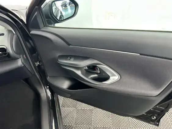 TOYOTA YARIS CROSS I - voiture d'occasion - Photo 20