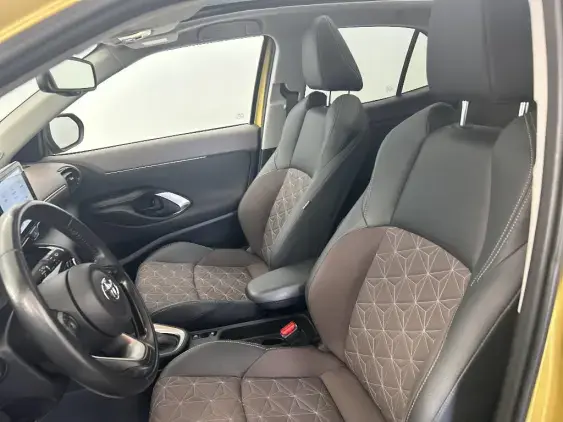 TOYOTA YARIS CROSS I - voiture d'occasion - Photo 18