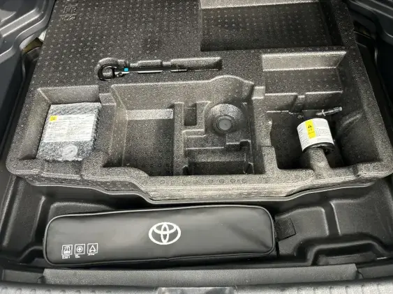 TOYOTA YARIS CROSS I - voiture d'occasion - Photo 17
