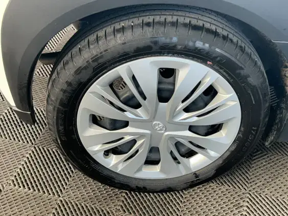 TOYOTA AYGO X - voiture d'occasion - Photo 24