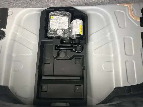 TOYOTA AYGO X - voiture d'occasion - Photo 17