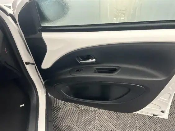 TOYOTA AYGO X - voiture d'occasion - Photo 20