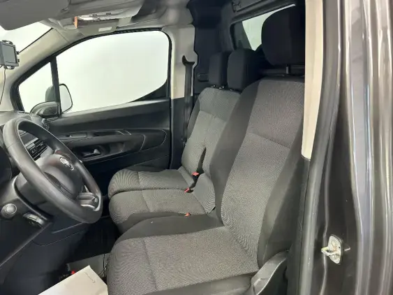 TOYOTA PROACE CITY - voiture d'occasion - Photo 16