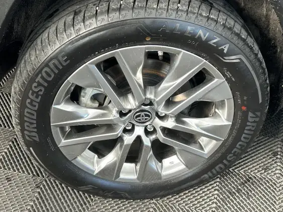 TOYOTA RAV4 V - voiture d'occasion - Photo 24