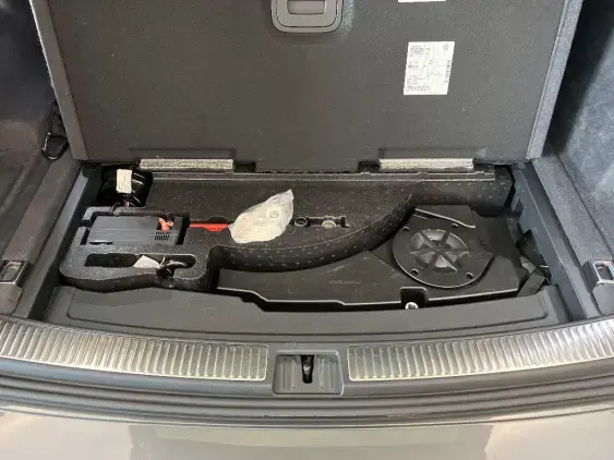 VOLKSWAGEN TOUAREG III - voiture d'occasion - Photo 16