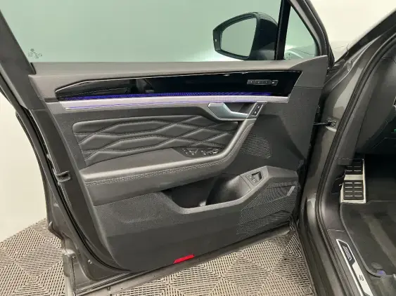 VOLKSWAGEN TOUAREG III - voiture d'occasion - Photo 18