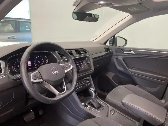 VOLKSWAGEN TIGUAN II - voiture d'occasion - Photo 18